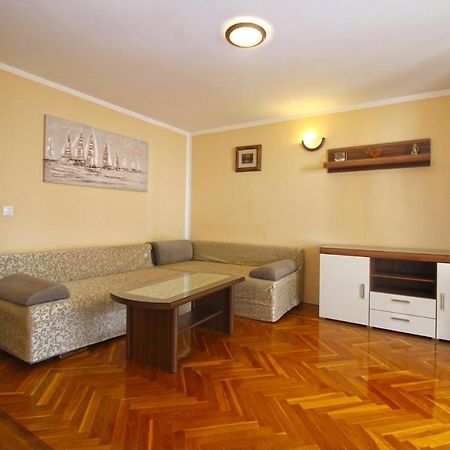 Apartment Mirela 2145 Фажана Екстер'єр фото
